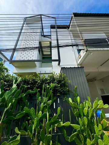 คอนโด ห้อง Doplex เฟอร์นิเจอร์ครบ ไม่รับสัตว์เลี้ยง โมเบียส คอนโด