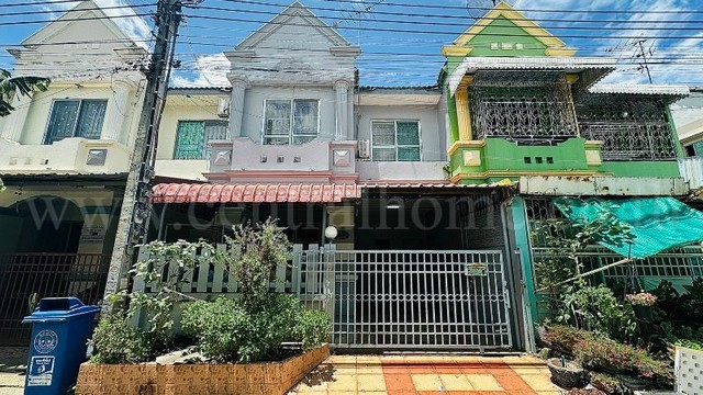 ทาวน์เฮ้าส์ วิโรจน์วิลล์ 345 บางบัวทอง นนทบุรี ใกล้ MRT สถานีคลองบางไผ่