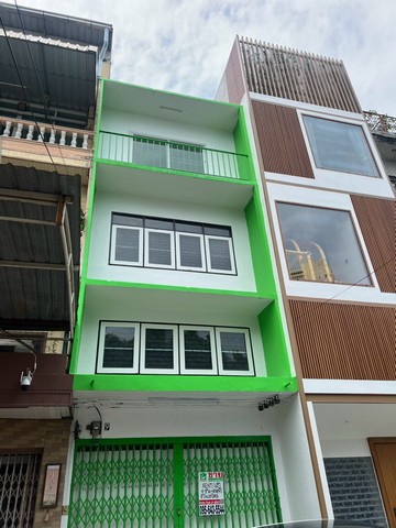 ให้เช่า อาคารพาณิชย์ เจริญนคร 7 ตึกแถว 18 ตร.วา พื้นที่ใช้สอย 250 ตร.ม. 4 นอน 3 น้ำ รีโนเวทใหม่ ใกล้ ICONSIAM 40000/เดือน