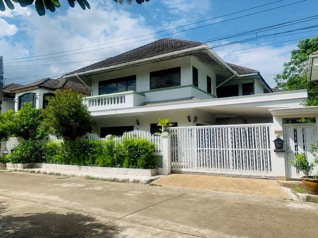 บ้านเดี่ยวหลังใหญ่ 2 ชั้น พื้นที่กว้าง ฟังก์ชันครบ แม่เหียะ