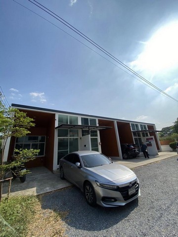 ให้เช่าโฮมออฟฟิศ 1 ชั้น 33 ตร.ว. ถนนรามอินทรา เขตคันนายาว ใกล้แฟชั่นไอซ์แลนด์