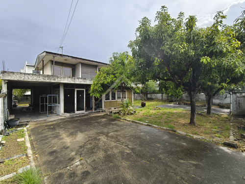 BHL1322 บ้านเดี่ยว 2 ชั้น หมู่บ้าน ประชานิเวศน์ 2 ท่าทราย (ขายตามสภาพ)