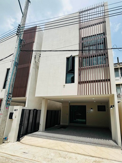 T26-859 ให้เช่า ทาวน์เฮ้าส์ Oak House สุขุมวิท 101-1 ใกล้กับ ใกล้ BTS อุดมสุข &amp True Digital Park 28 ตร.วา
