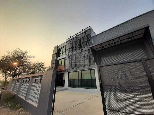 ขายโรงงานพร้อมสำนักงานสร้างใหม่ พื้นที่สีม่วงเข้ม 200 ตรว. 510 ตรม. ลำลูกกาคลอง 9 ใกล้ศูนย์กระจายสินค้า AEON ขอ รง.4 ได้