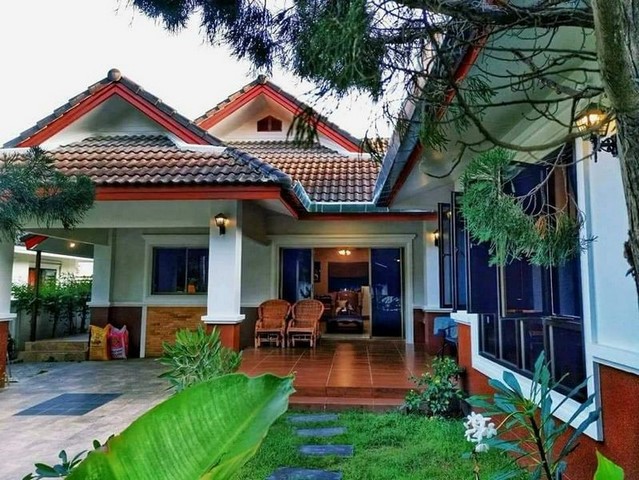 บ้านพื้นที่ใหญ่ เฟอร์นิเจอร์ครบ บรรยากาศสงบ ร่มรื่น แม่ริม