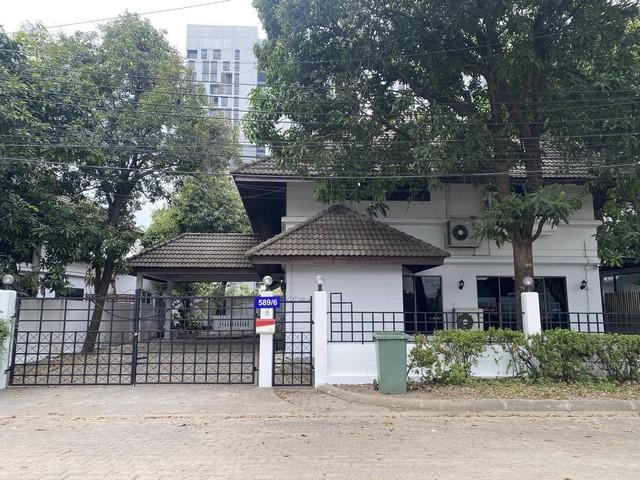ให้เช่าบ้านเดี่ยว 2 ชั้น 140 ตร.ว. ย่านเลียบด่วน ถ. ประชาอุทิศ ( จดทะเบียนบริษัทได้ )