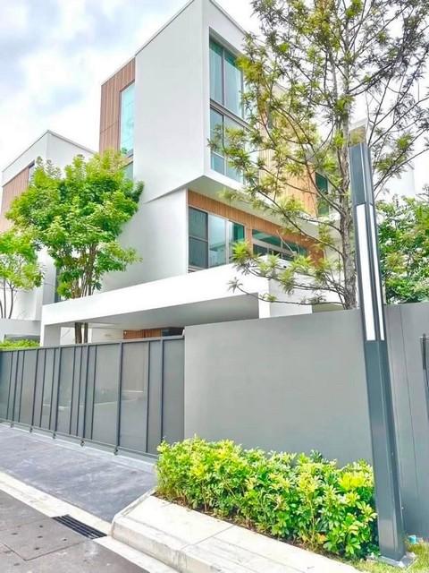 ให้เช่า ขายบ้านเดี่ยว โครงการ VIVE Krungthep Kreetha วีเว่ กรุงเทพกรีฑา ติด รร นานาชาติ Wellington และบรรยากาศสนามกอล์ฟ