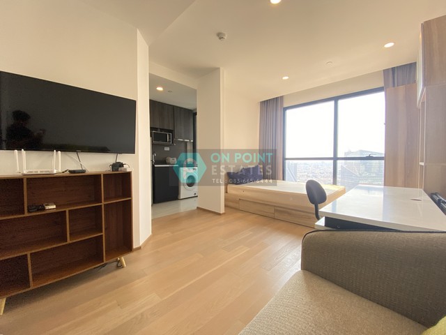Ashton Chula - Silom  Studio for Rent 24000 Baht (1 Year Contract )