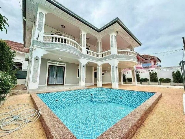 บ้านเดี่ยวสุดหรู พัทยา หลังใหญ่ พร้อมเข้าอยู่ มบ.แกรนด์ ธัญญวันท์โฮม1 FP-H02313