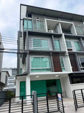 BH4351 ให้เช่าโฮมออฟฟิศ 4 ชั้น B Square พระราม 9 เหม่งจ๋าย รีโนเวทใหม่ พื้นที่กว่า 500 ตร.ม.