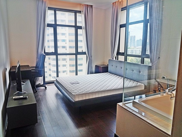 ขาย คอนโด The XXXIX by Sansiri 29500000 บาท 107 ตารางเมตร