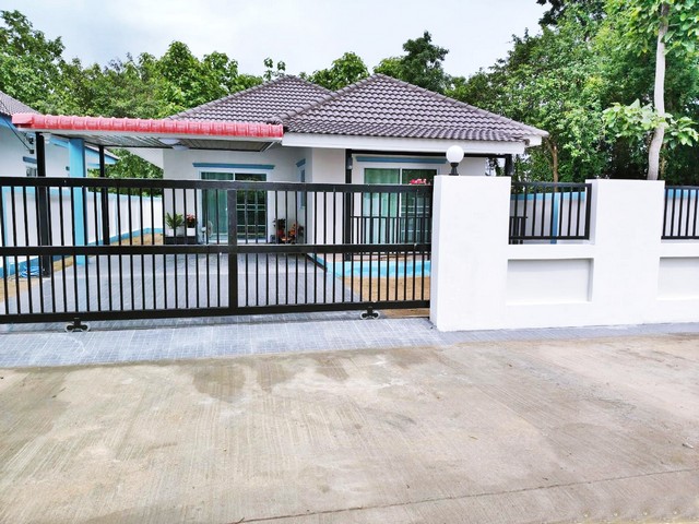 B บ้านเดี่ยวสร้างใหม่1.69ล้านบาท 72ตรว.3นอน ใกล้ รพ.สันป่าตอง เชียงใหม่ T.o86-3ol-6l6l วัสดุใหม่เอี่ยมทั้งหลัง อยู่ในชุมชน ใกล้ตลาด