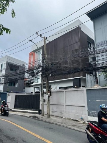 HR 10430 ให้เช่าด่วน บ้านเดี่ยว ซอย20มิถุนา ถนนสุทธิสารวินิจฉัย ห้วยขวาง เดินทางสะดวก เหมาะทำธุรกิจ