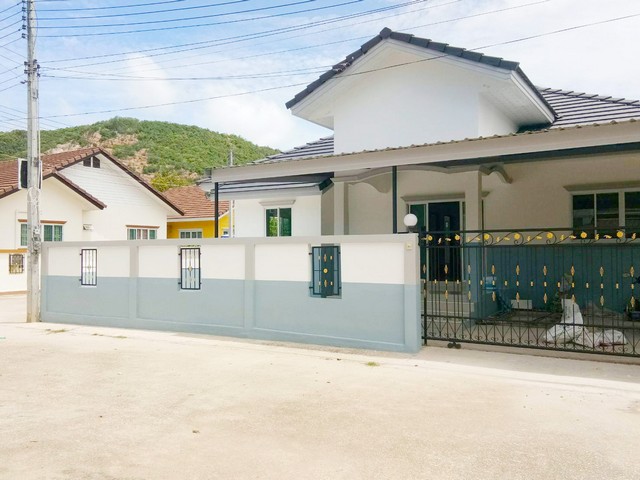 ขายบ้านเดี่ยว 60 ตารางวา (บ้านใหม่) ตำบลพลูตาหลวง ชลบุรี ขายด่วน เหลือ 2.2 ล้านบาท