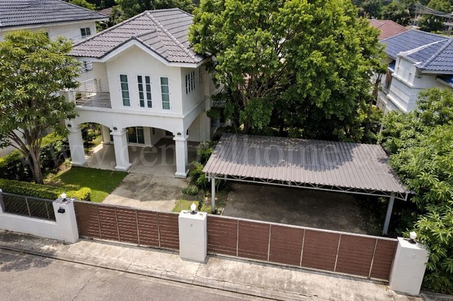 ขายด่วน บ้านเดี่ยว แกรนด์โฮม พหลโยธิน 48 หลังมุม 141 ตร.ว. พร้อมเรือนรับรองส่วนตัว ทำเลดี
