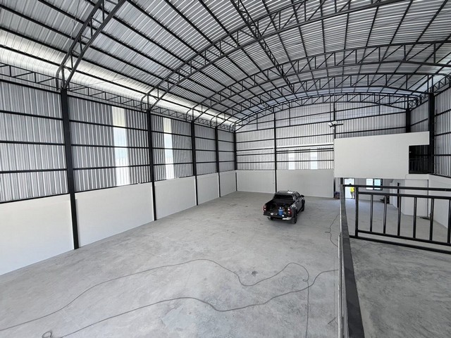 โกดังให้เช่า โกดัง พร้อมออฟฟิศ ลาดกระบัง - อ่อนนุช