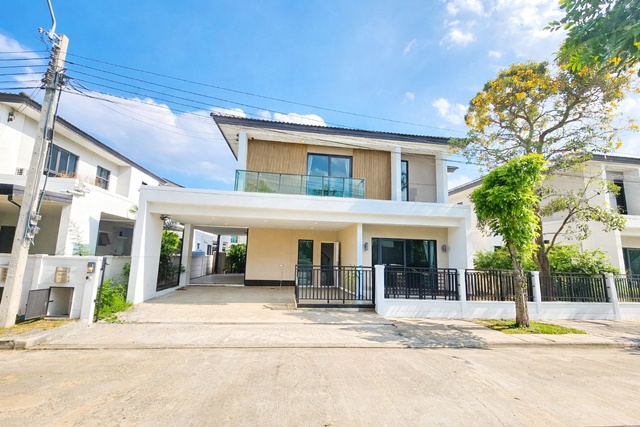 วงแหวน จตุโชติ ลดราคา60% ถูกที่สุดในไทย 4นอน 5น้ำ แฟชั่นไอส์แลนด์ 4.8กม.  ตลาดวงศกร 3.5 กม. คฤหาสน์ ให้เช่า 2 ชั้น 60ตรว 250ตรม. คลองสามวา