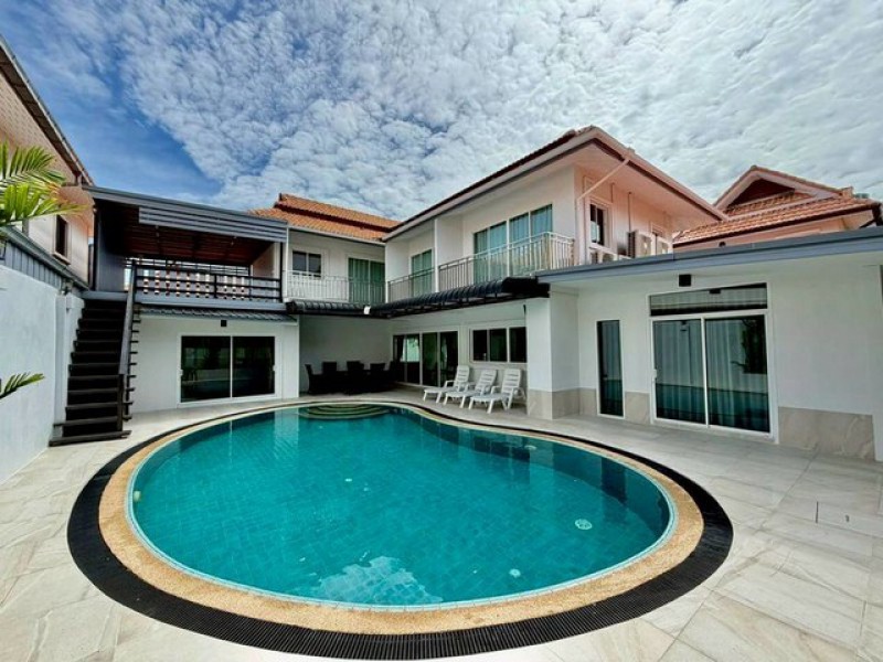 ให้เช่าพูลวิลล่า 2 ชั้น พัทยา-เทพประสิทธิ์ ซอย 12 หมู่บ้าน T.W. Palm Resort TP-H2472