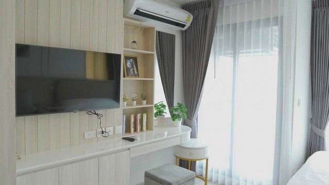Life One Wireless beautiful view clean 38th floor BTS PloenChit