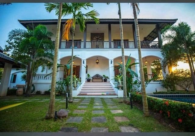 พูลวิลล่า สไตล์รีสอร์ต 2 ชั้น Fully Furnished วังตาล