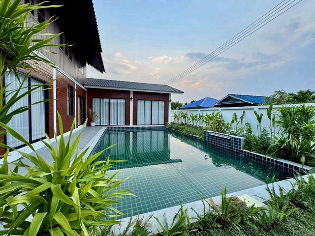 พูลวิลล่าหรูสไตล์ Modern Lanna Luxury เฟอร์นิเจอร์บิ้วอิน สารภี