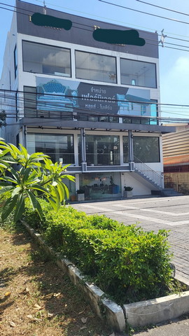 อาคาร4ชั้นติดถนนเลียบด่วนเอกมัย-รามอินทรา ประดิษฐ์มนูธรรม120ตร.วา 1000ตร.มจอดรถ20คัน