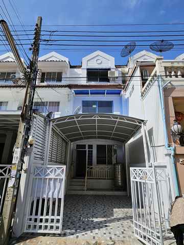 ขายทาวน์โฮม หมู่บ้านสินทรัพย์นครการ์เด้น 19.80 ตร.ว. 4 ห้องนอน รีโนเวทใหม่ ราคา 2.1 ล้านบาท