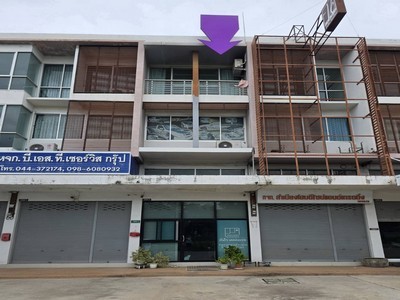 ขายอาคารพาณิชย์ จอหอ โคราช 3 ชั้นครึ่ง 231 ตร.ม. ติดถนนสุรนารายณ์ ใกล้ขนส่งใหม่–M6 เพียง 4.9 ล้าน