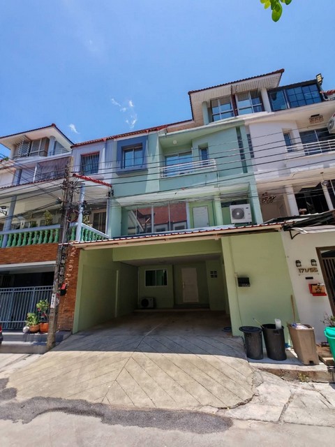 ให้เช่าโฮมออฟฟิศ 4 ชั้น 320 ตร.ม. หมู่บ้านสินธานี ลาดพร้าว 80 รีโนเวทใหม่ ใกล้เลียบด่วน ใกล้รัชดาเหม่งจ๋าย