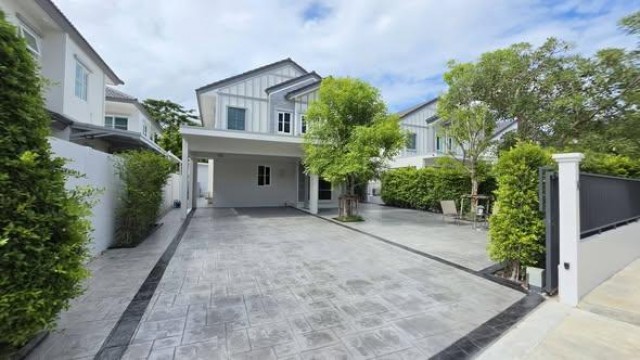HR 10304 ให้เช่าบ้านเดี่ยว 2 ชั้น 81 ตรว. โครงการ Villaggio 3 ศรีนครินทร์-บางนา บ้านใหม่ ไม่เคยเข้าอยู่ ใกล้เมกะบางนา