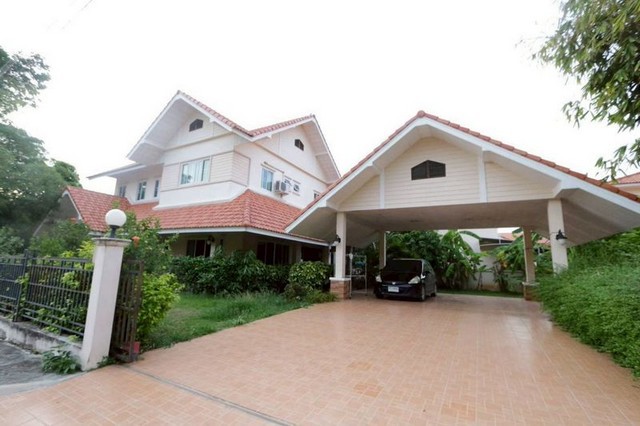 บ้านเดี่ยว 2 ชั้น พื้นที่กว้างขวาง บรรยากาศเงียบสงบ สารภี