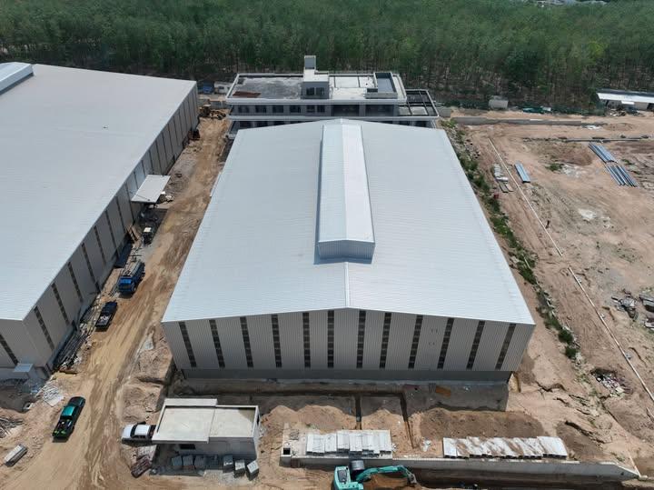 BR 1713 ให้เช่าโรงงานขนาด 2200 ตารางเมตร  มีใบ อนุญาต รง. 4  สีม่วงลาย มาบยางพร ปลวกแดง ระยอง ผลิตอะไหล่รถยนต์