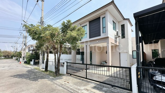 ลดแรงกว่านี้ไม่มีอีกแล้ว บ้านแฝด ธนาฮาบิแทต ราชพฤกษ์ - สิรินธร สภาพดี แปลงใหญ่ มีพื้นที่ด้านหลัง