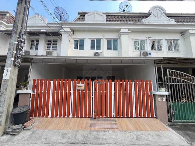 ให้เช่าทาวน์โฮม 2 ชั้น 3 ห้องนอน หมู่บ้าน ดิเอกคลูซีฟ ซอยนวลจันทร์ 56 ใกล้เลียบด่วน เกษตร-นวมินทร์