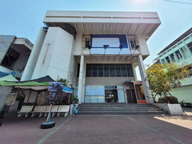 ขาย สำนักงาน สำนักงาน บางปลาสร้อย ชลบุรี  ห่าง เซ็นทรัล ชลบุรี เพียง 6.70 กม.