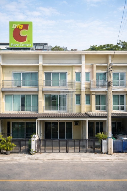 ตลาดทุ่งครุ 800 ม. 3น้ำ ทาวน์โฮม 3ชั้น  3นอน BIG C ประชาอุทิศ 21ตร.ว. 252ตร.ม.  รร.บูรณะศึกษา 900 ม.