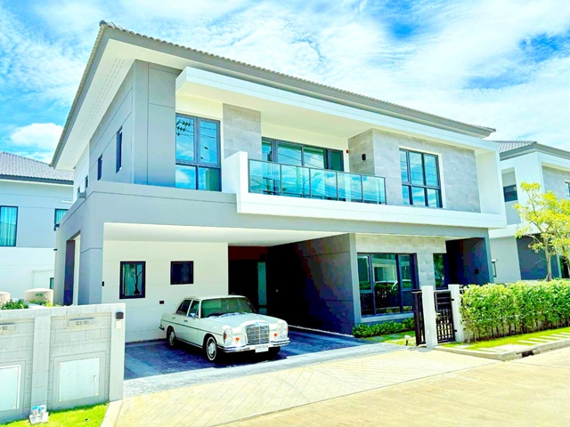 บ้านเดี่ยวหรูให้เช่า 4 นอน 5 น้ำ ซิตี้ บางนา  บางนา-ตราด เมกะบางนา 500 ม. MRTลาซาล  70 ตร.ว. 315 ตร.ม. ใกล้รร.นานาชาติคอนคอร์เดียน 800 ม.