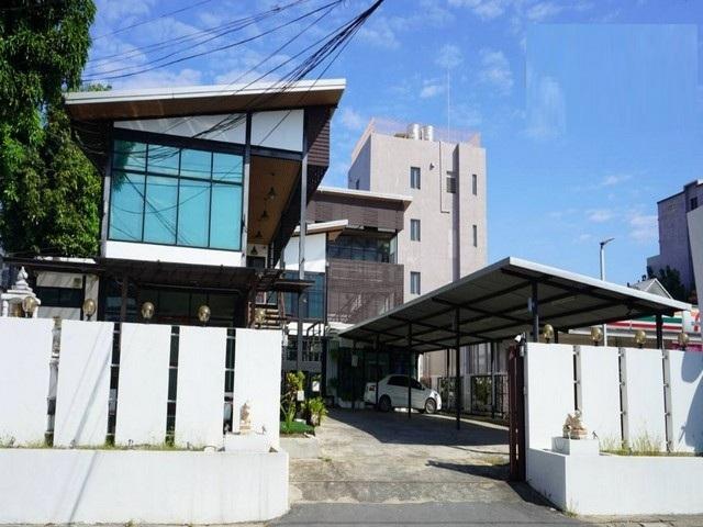 ให้เช่าพื้นที่ 70 ตร.ม. ย่านห้วยขวาง เหมาะทำคาเฟ่หรือออฟฟิศ ใกล้ MRT สุทธิสาร