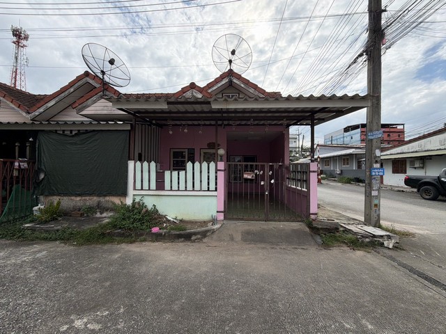 ขาย ทาวน์โฮม โครงการ ชัยรุ่งเรือง  ใกล้ แม็คโคร บ่อวิน