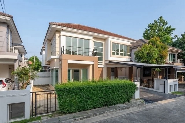 ไลฟ์บางกอกบูเลอวาร์ด ปิ่นเกล้า  บ้านมือสองตกแต่งใหม่