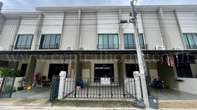 จองด่วน ทาวน์โฮม เฌอ วงแหวน - สาทร Built in พร้อมอยู่ ทำเลดี