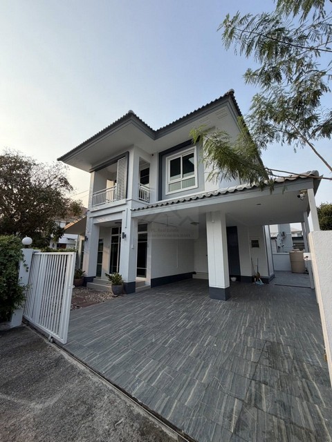 ให้เช่าบ้านเดี่ยว 2 ชั้น หลังหัวมุม 54 ตรว. 3 ห้องนอน หมู่บ้าน เสนาวิลล์ คู้บ้อน ซอย 27 ใกล้แฟชั่นไอซ์แลนด์