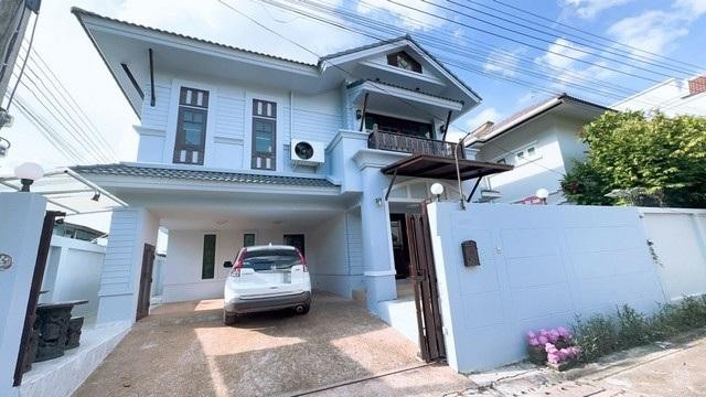 ขายบ้าน ซอยประดิษฐ์มนูญธรรม 15 บ้านนอกโครงการ ทำเลดีมากๆ อยู่หลังเซ็นทรัลอีสต์วิลล์