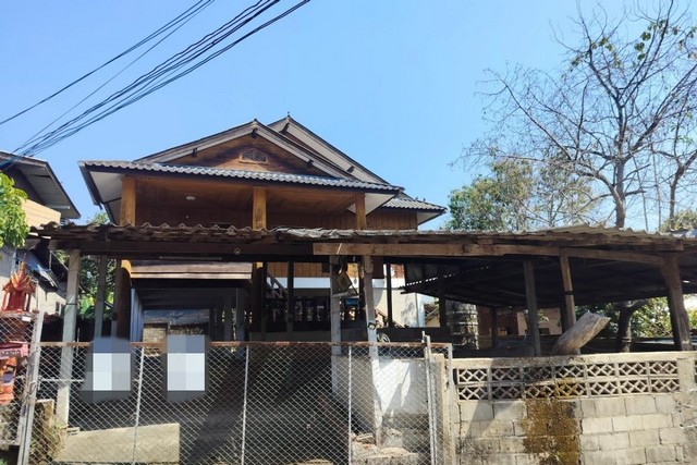 ขายบ้านครึ่งตึกครึ่งไม้ ถนนสายเชียงใหม่ - แม่ฮ่องสอน อำเภอแม่ลาน้อย แม่ฮ่องสอน