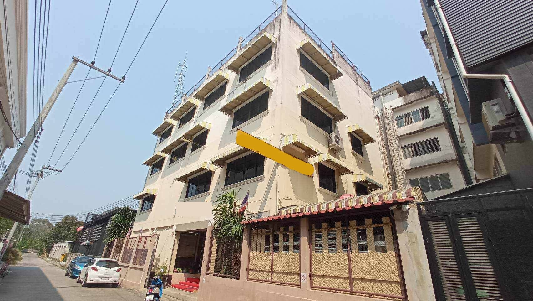 ขายตึกอาคารสำนักงาน4ชั้น 76ว. เหลือ13.5ล. พร้อมผู้เช่าปีละ790000บ. 12นอน8น้ำ ใกล้เมญ่า Maya นิมมาน ซุปเปอร์ไฮเวย์ ช้างเผือก เมืองเชียงใหม่