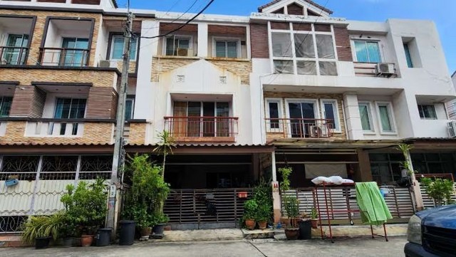 ขายทาวน์โฮม 3 ชั้น โครงการ เดอะเนเจอร์ ซิตี้ เพชรเกษม69 บางบอน - หนองแขม  กรุงเทพ