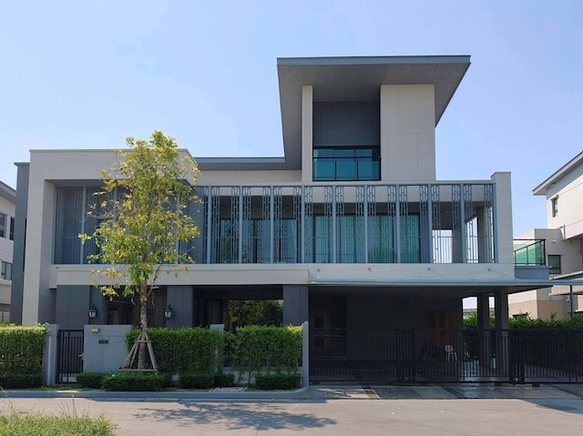 BS1076 ขายด่วน บ้านหรู 3 ชั้น Grand Bangkok Boulevard East Rama 9 แกรนด์ บางกอก บูเลอวาร์ด อีสต์ พระราม 9