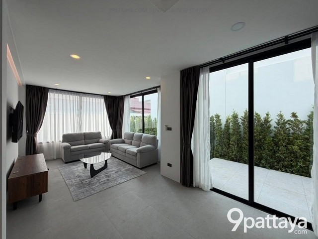 P2204 ให้เช่า บ้าน วิลล่าใหม่ วงศ์อมาตย์ พัทยา ตรงข้าม ปราสาทสัจธรรม ใกล้ Bamboo Beach