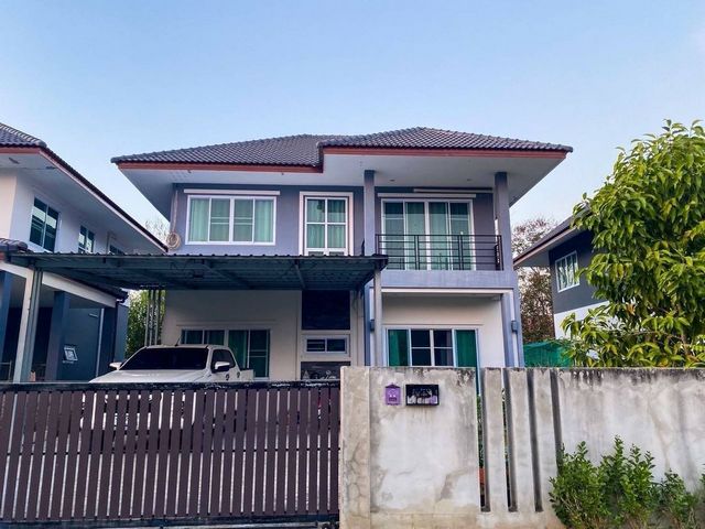 โซนสันทราย ให้เช่า 17000 บาท/เดือน ขาย 3.49 ล้าน 66 ตรว. บ้านเดี่ยว 2 ชั้น แหล่งชุมชน เงียบสงบ เฟอร์นิเจอร์ครบ พร้อมเข้าอยู่ได้เลย