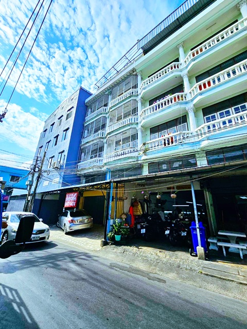 เซนต์หลุยส์ จันทร์ 39-43 วัดไผ่เงิน รร.อัสสัมชัญ 1.4กม. 6นอน 7น้ำ ถ. เจริญราษฎร์  อาคารพาณิชย์ 6 ชั้น 2 คูหา 668 ตร.ม.